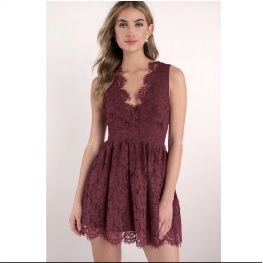 Scalloped neck dress